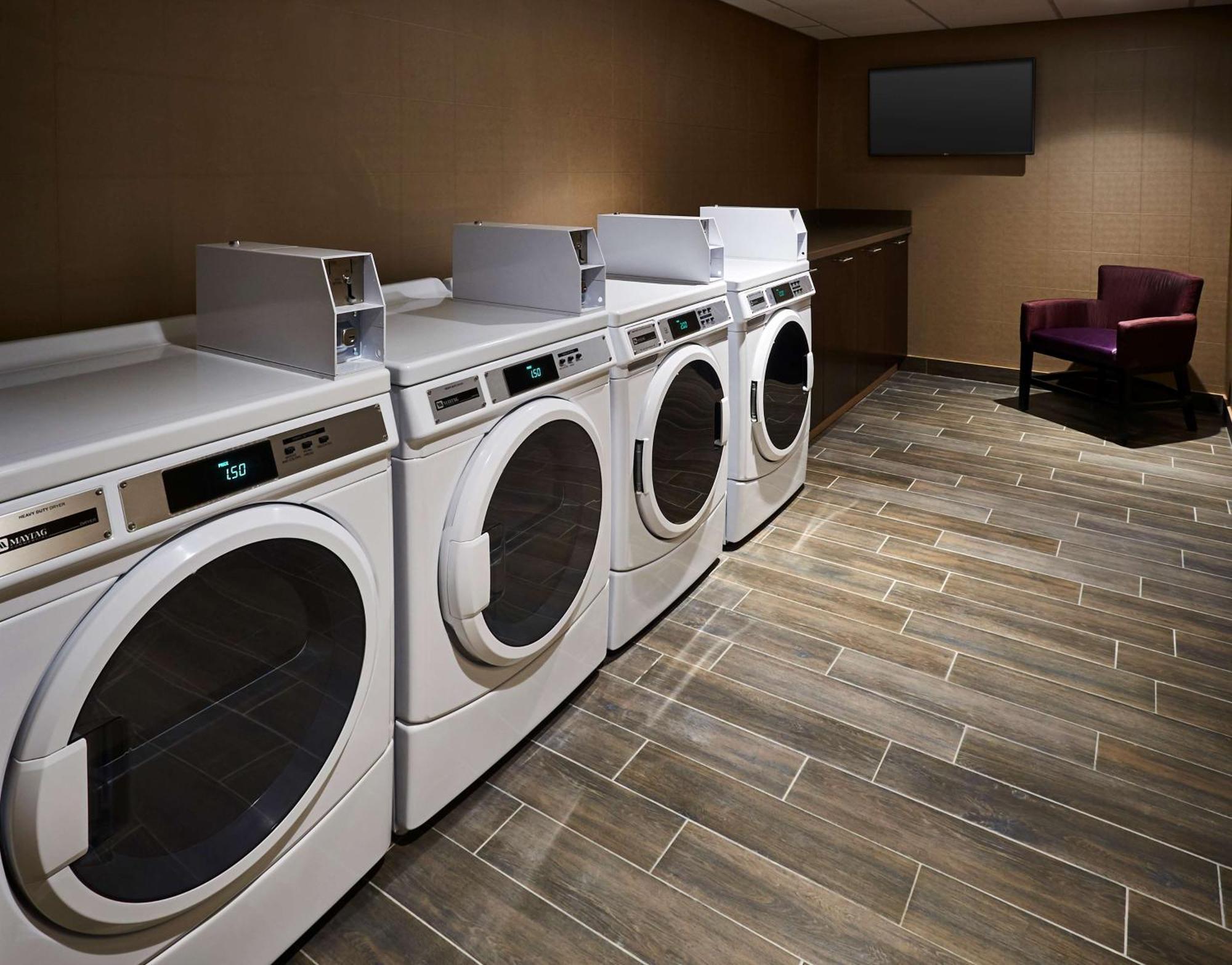 Hampton Inn By Hilton Timmins Ngoại thất bức ảnh