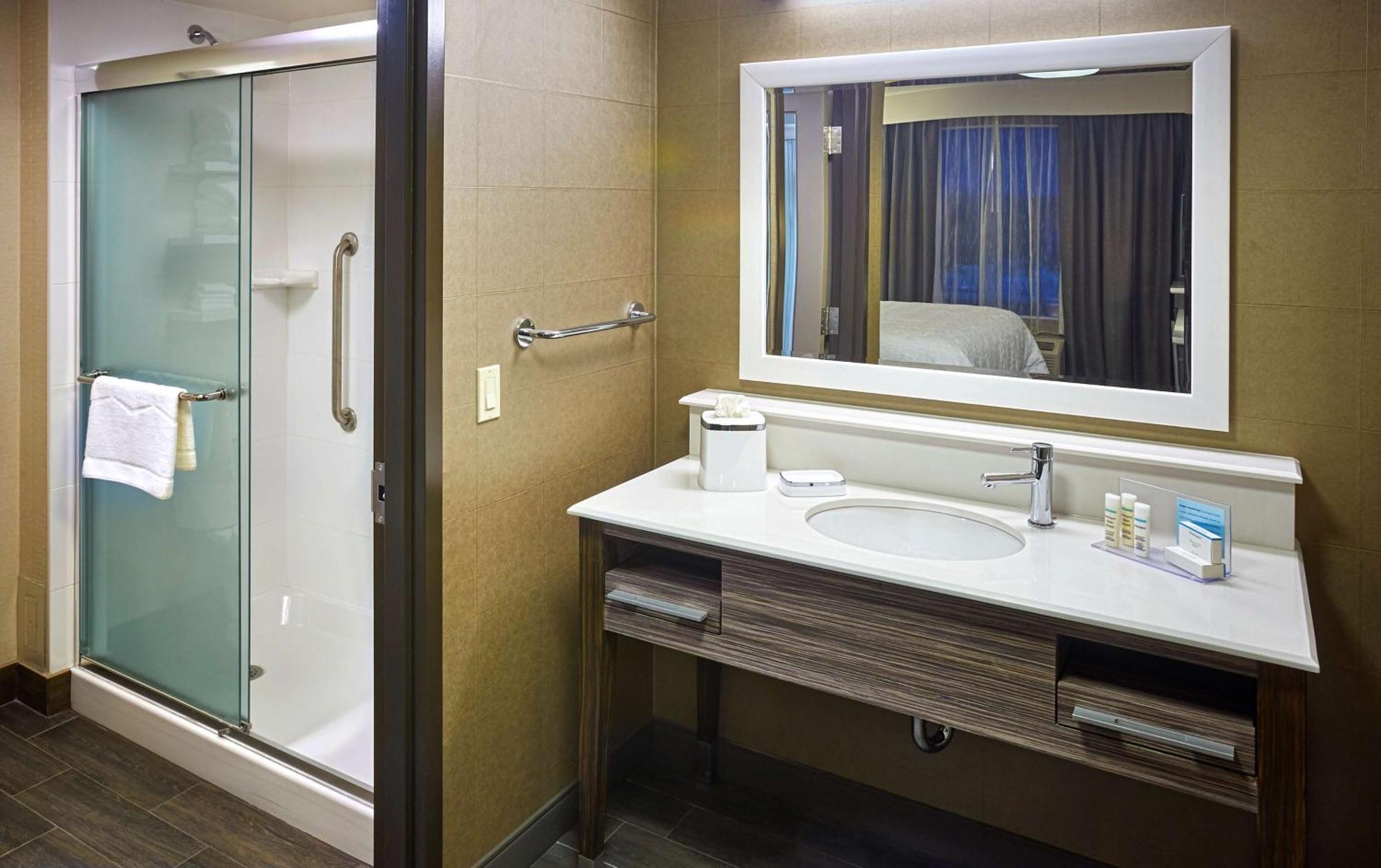 Hampton Inn By Hilton Timmins Ngoại thất bức ảnh