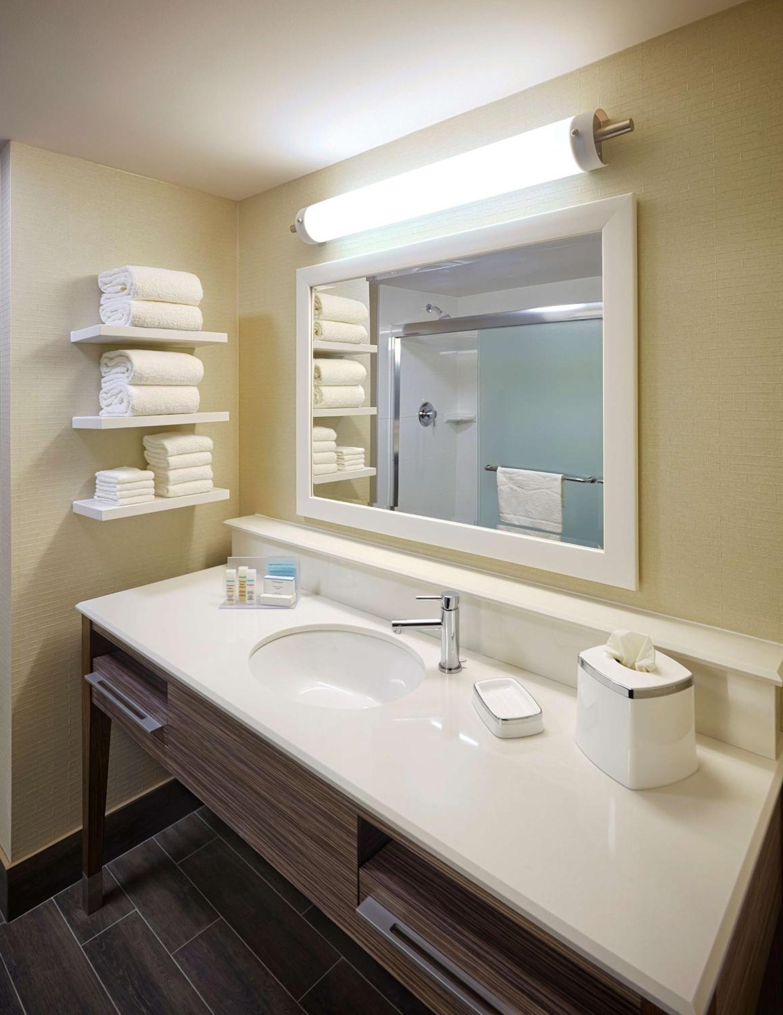 Hampton Inn By Hilton Timmins Ngoại thất bức ảnh