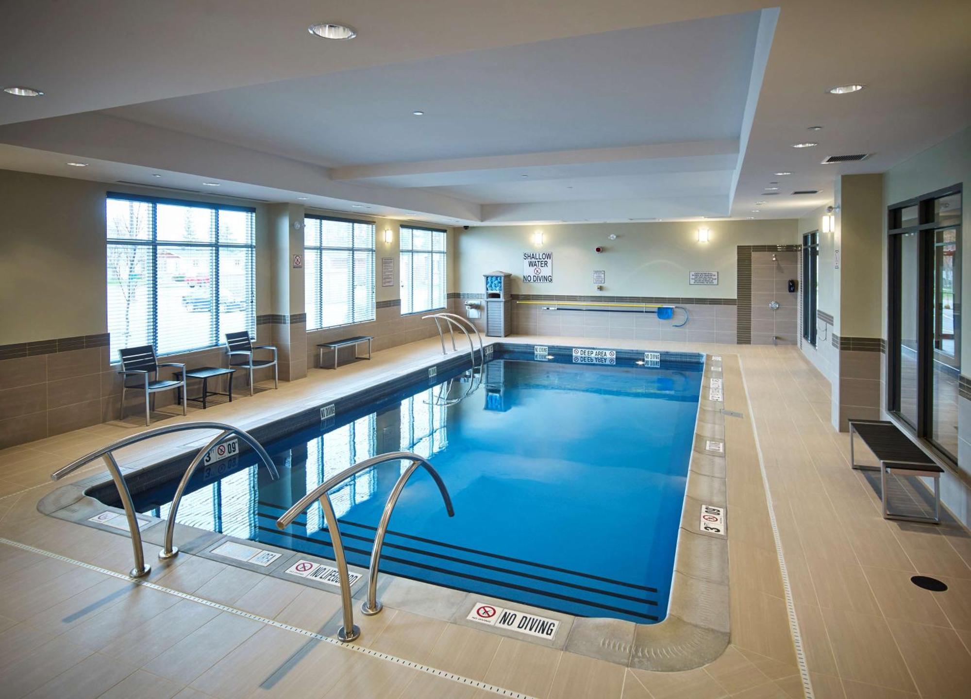 Hampton Inn By Hilton Timmins Ngoại thất bức ảnh